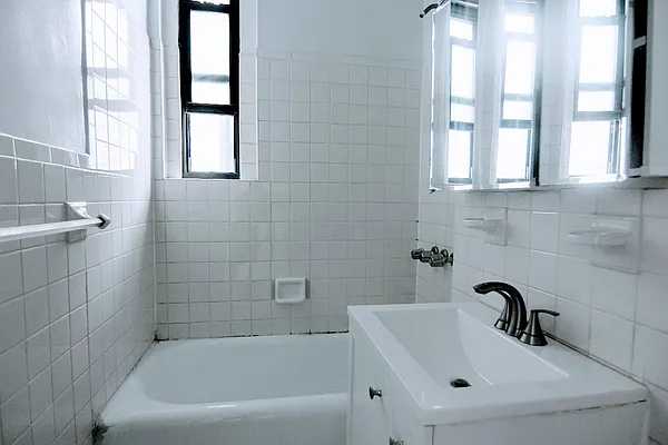 Rented by GPA Realty | media 18