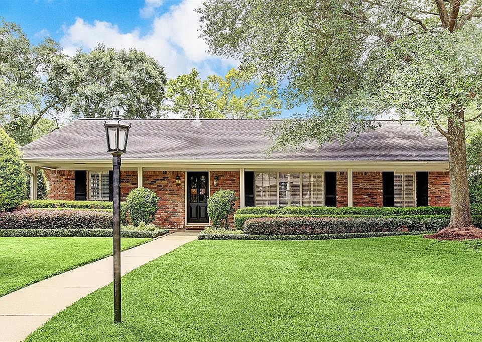 1st image of 6213 Cedar Creek Dr