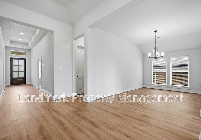 1814 Buckeye Ln — Photo 17