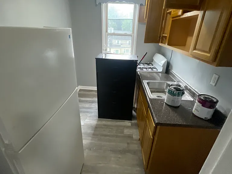 103 Chancellor Ave #A35 — Photo 4