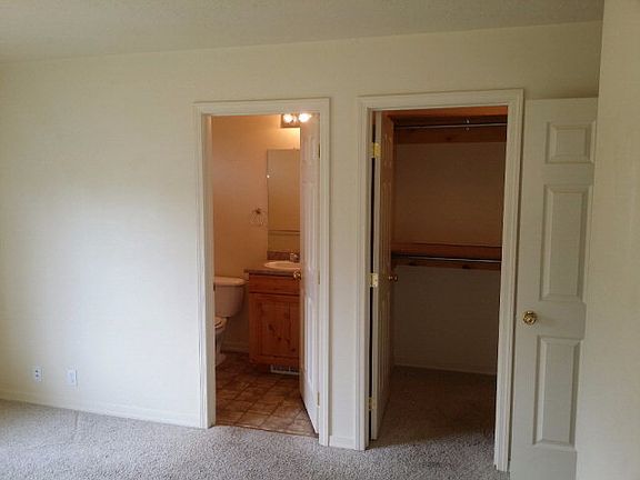 3rd image of 766 Pinehaven St