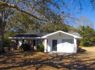 10836 Lakeside Dr, Grand Bay, AL 36541