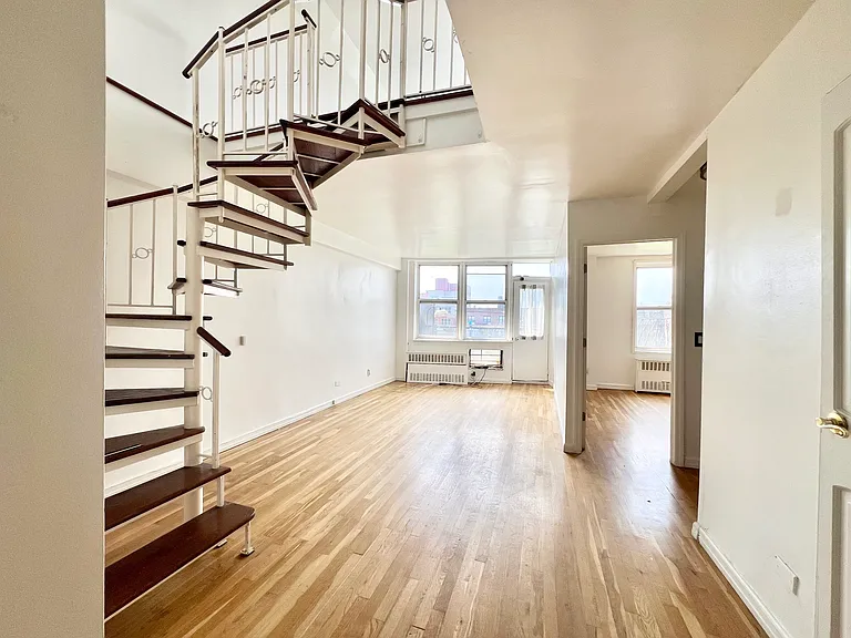 483A Ocean Pkwy #6C — Photo 2