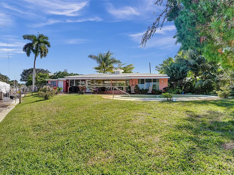 1321 Mandarin Isle — Photo 21