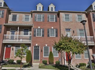 628 Keely Ct, Philadelphia, PA 19128