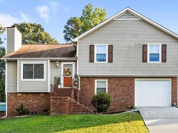 2119 Tealwood Dr, Greensboro, NC 27407
