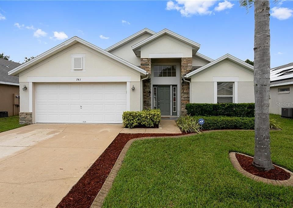 1st image of 743 Windsor Estates Dr