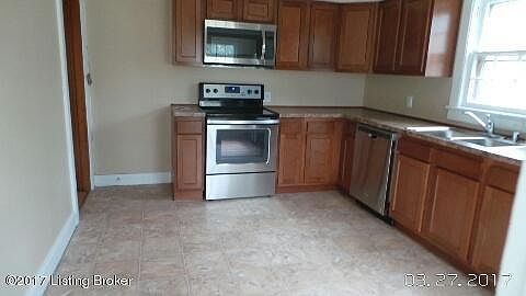3rd image of 107 E Garnettsville Rd