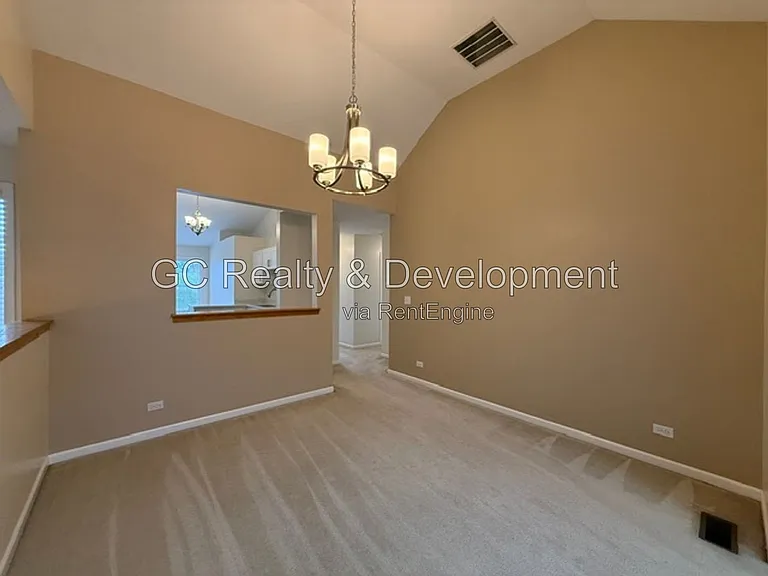 110 Allerton Dr — Photo 9