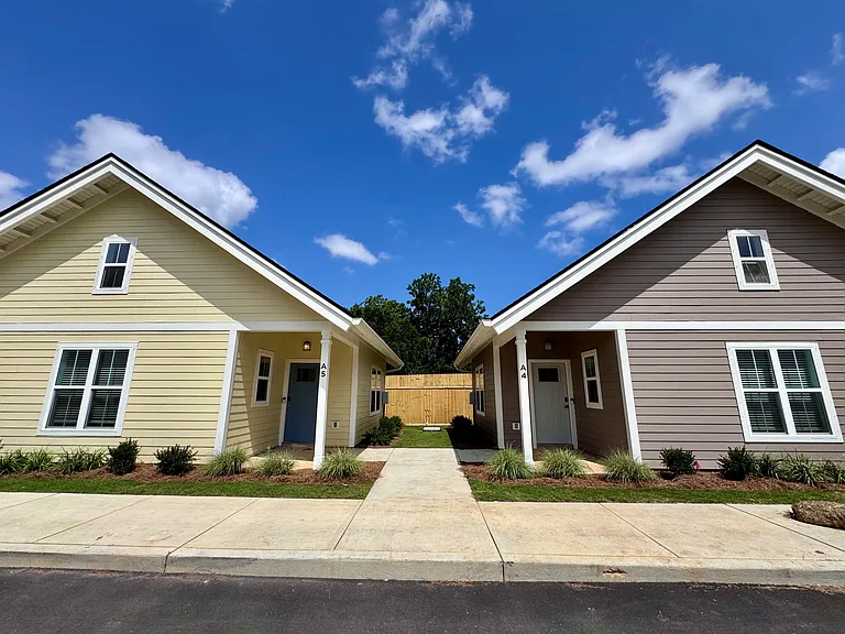 Ashland Park Townhomes — Photo 15