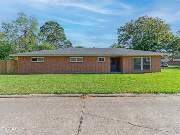 801 Vicnaire St, New Iberia, LA 70563