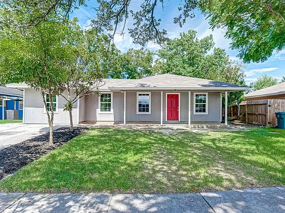 5th image of 3211 Thornwood Dr