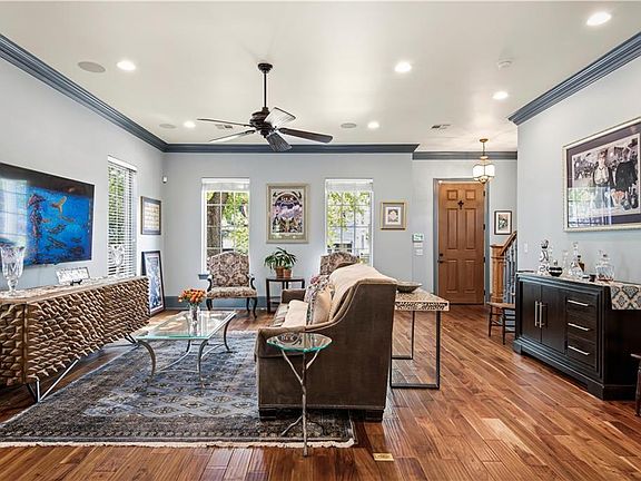 3rd image of 3529 Iberville St
