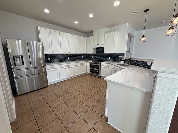 3rd image of 2227 McCombs St