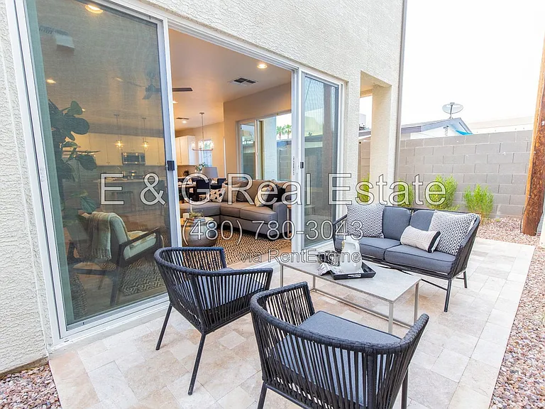 3725 E Flower St — Photo 20