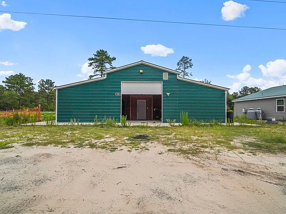 3rd image of 2905 Hugo Rd.