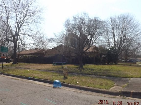 3rd image of 1001 S Wisconsin St