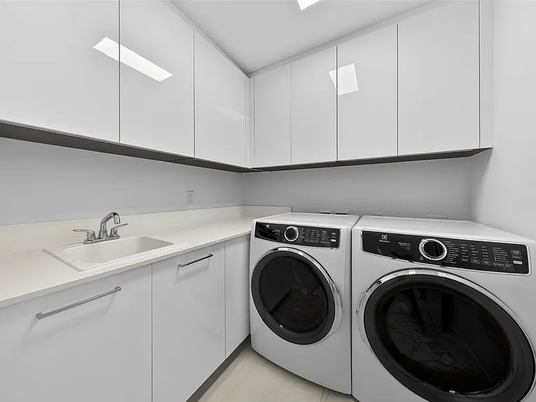 153 N Seabreeze Blvd #1901 — Photo 31