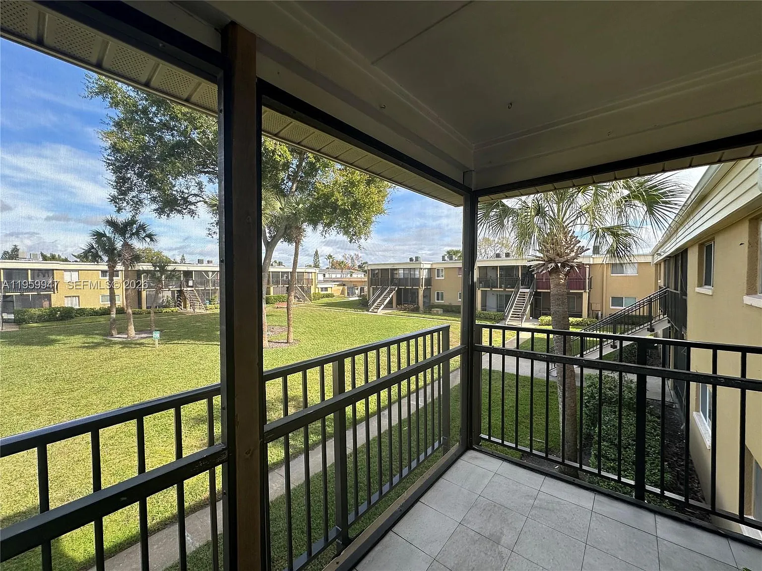 2 bed, 1.0 bath, $1,450 — Photo 4