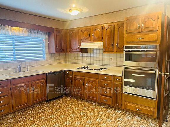 4th image of 21510 Judith Ct