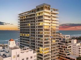 3737 Collins Ave