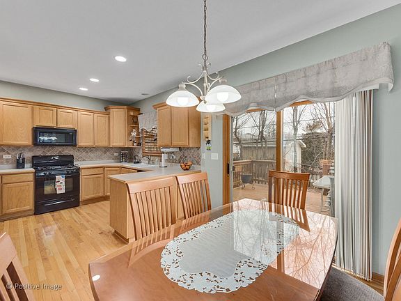 5th image of 8810 W 84th Pl Unit B
