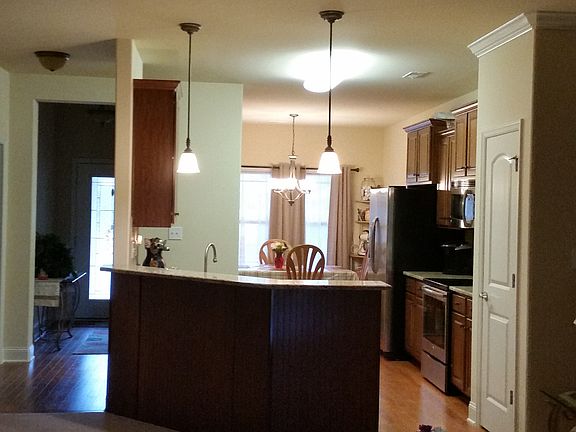 5th image of 3003 Watch Hill Dr SE