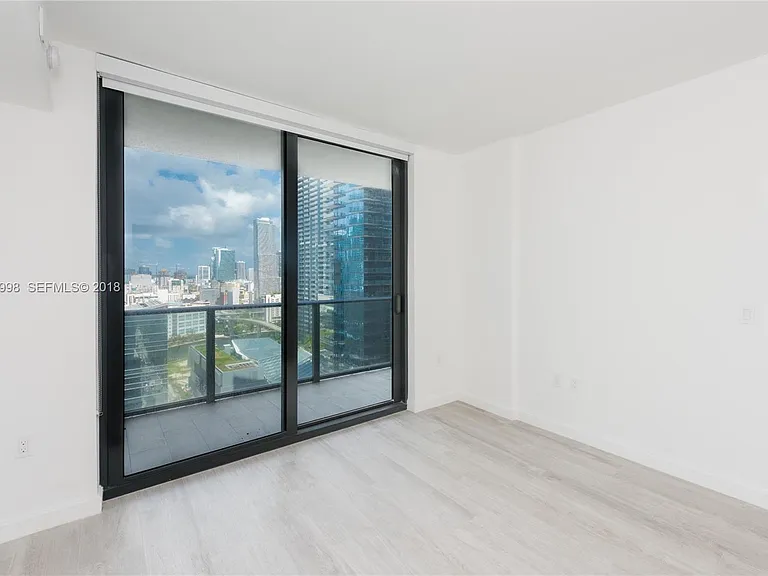 45 SW 9th St #1301 — Photo 7