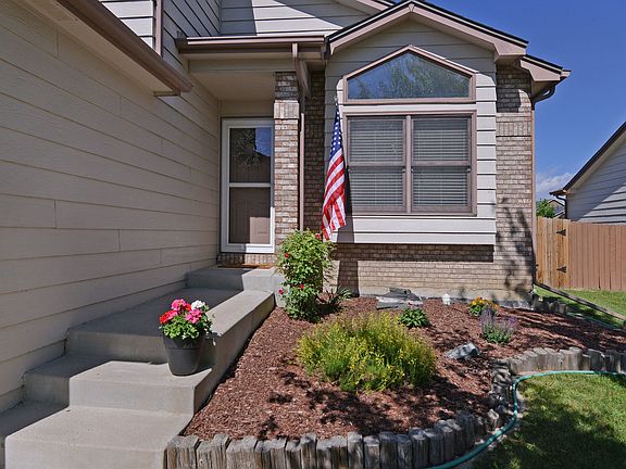 A3 - front entry.JPG