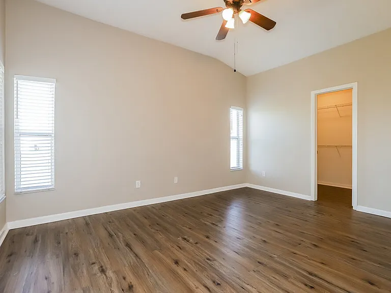 11424 Misty Isle Ln — Photo 10