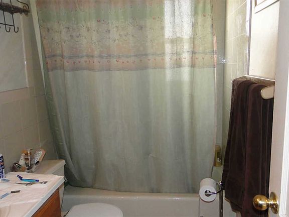 5th image of 709 N Ascan St