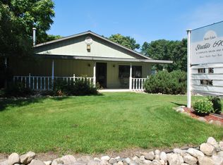 92402 Cr 690, Dowagic, MI 49047
