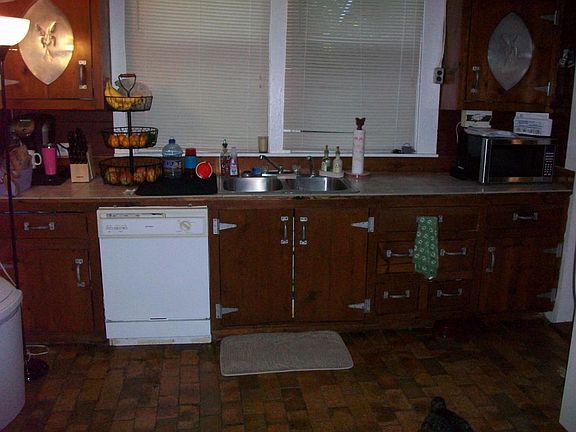 3rd image of 508 Mill St