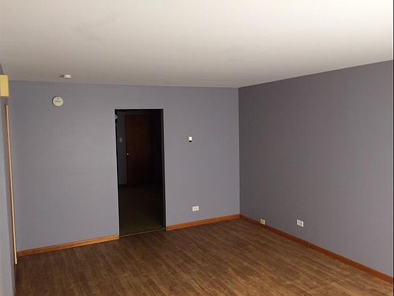 5th image of 2224 139th St APT 1F