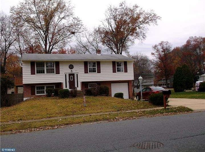 1st image of 2506 Pin Oak Dr