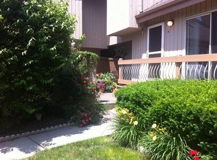 4 Denise Dr, Edison, NJ 08820