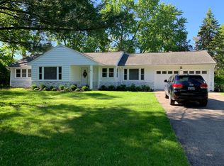 21797 W Forteen Mile Rd, Beverly Hills, MI 48025