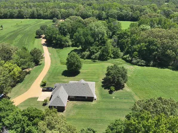 350 Jackson Rd, Senatobia, MS 38668