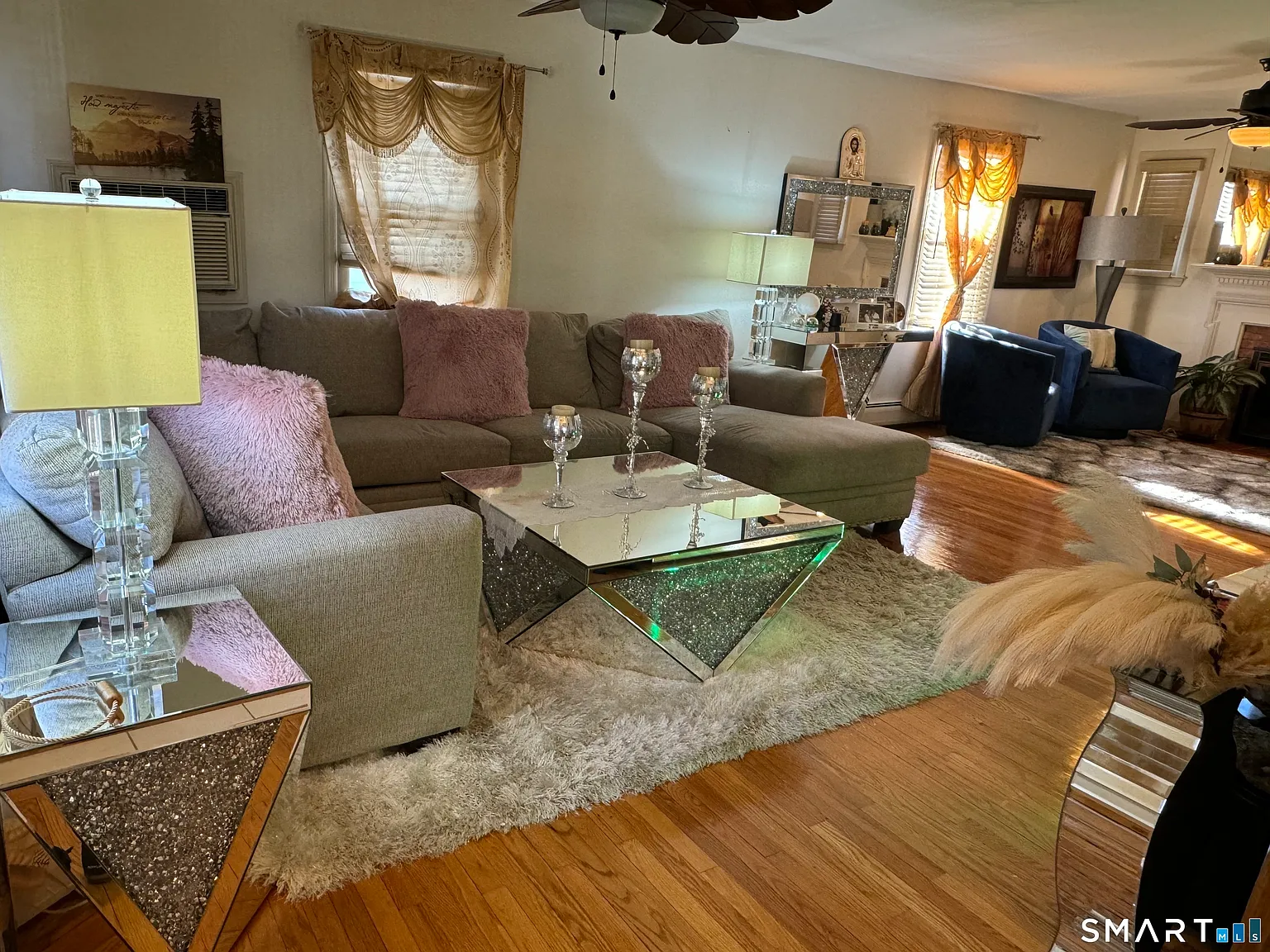 3 bed, 1.5 bath, 1470 sqft, $3,800 — Photo 2