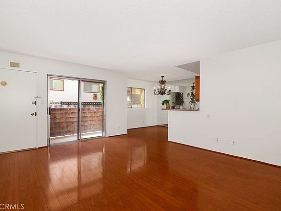 3rd image of 5403 Newcastle Ave APT 28