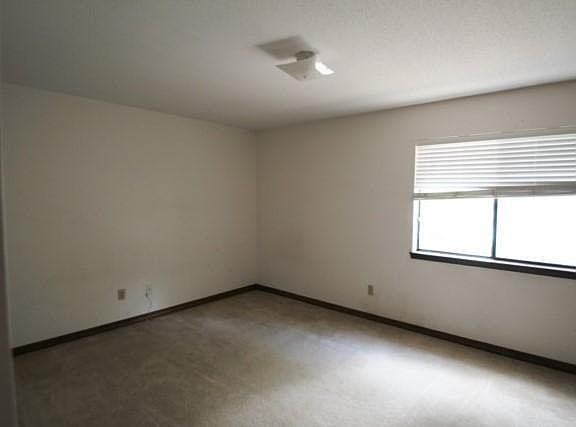 2nd image of 110C Skinner Cir #C