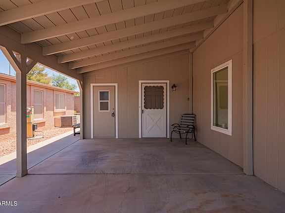 3rd image of 6097 S OAKMONT Drive