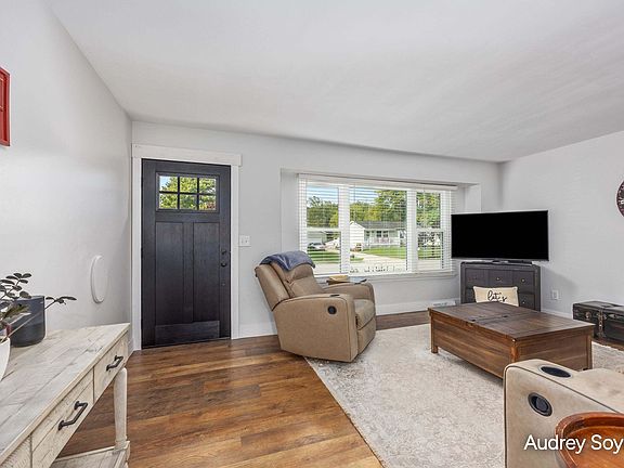 5th image of 237 Roberta Jayne Dr SE