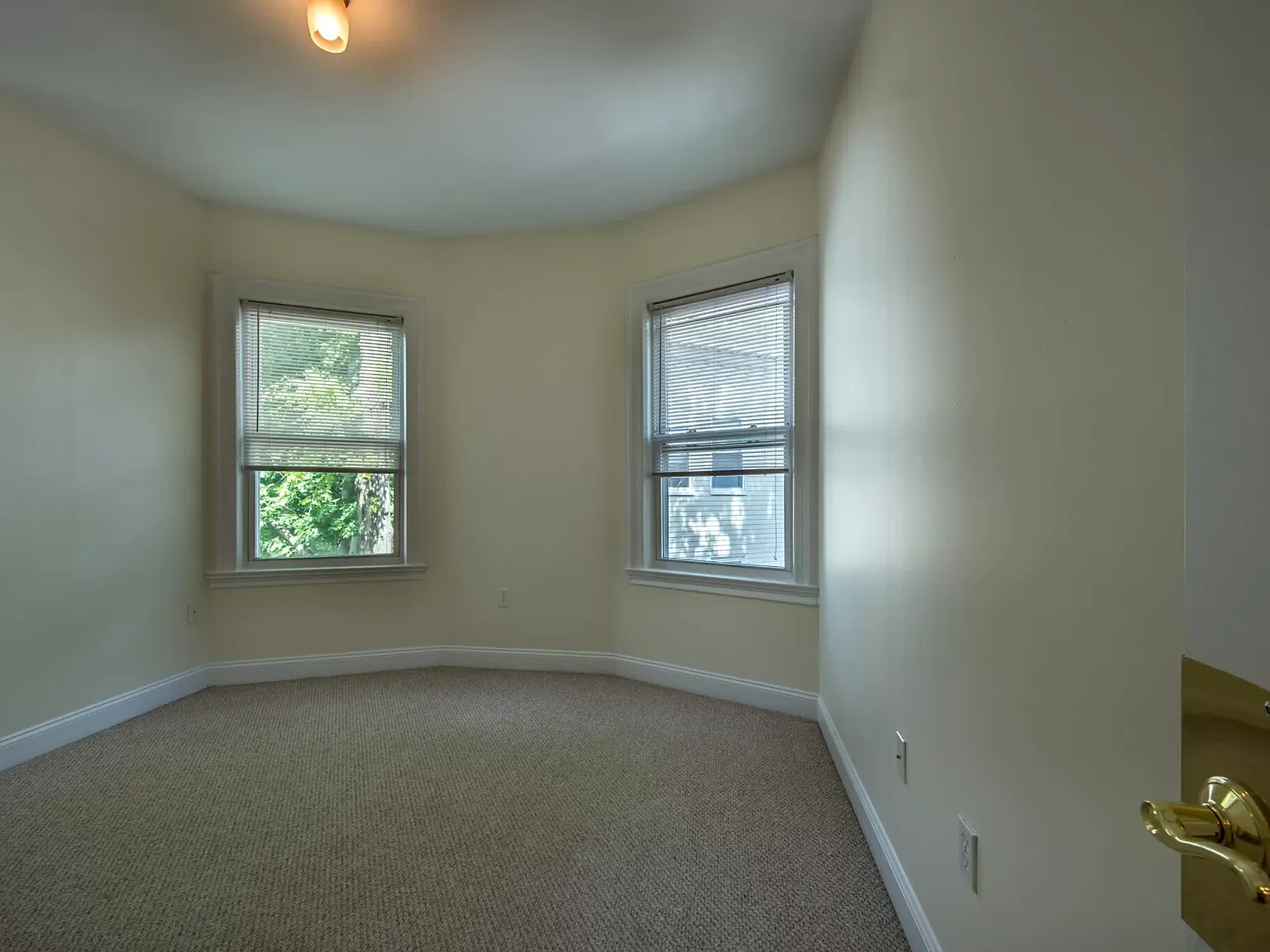 2 bed, 9999 sqft, $3,550 — Photo 4