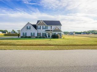 5710 Hallen Dr, Wade, NC 28395