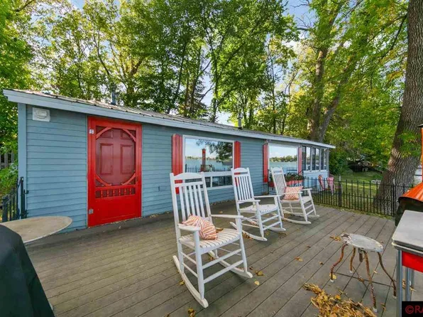 236 Clydette Dr, Madison Lake, MN 56063