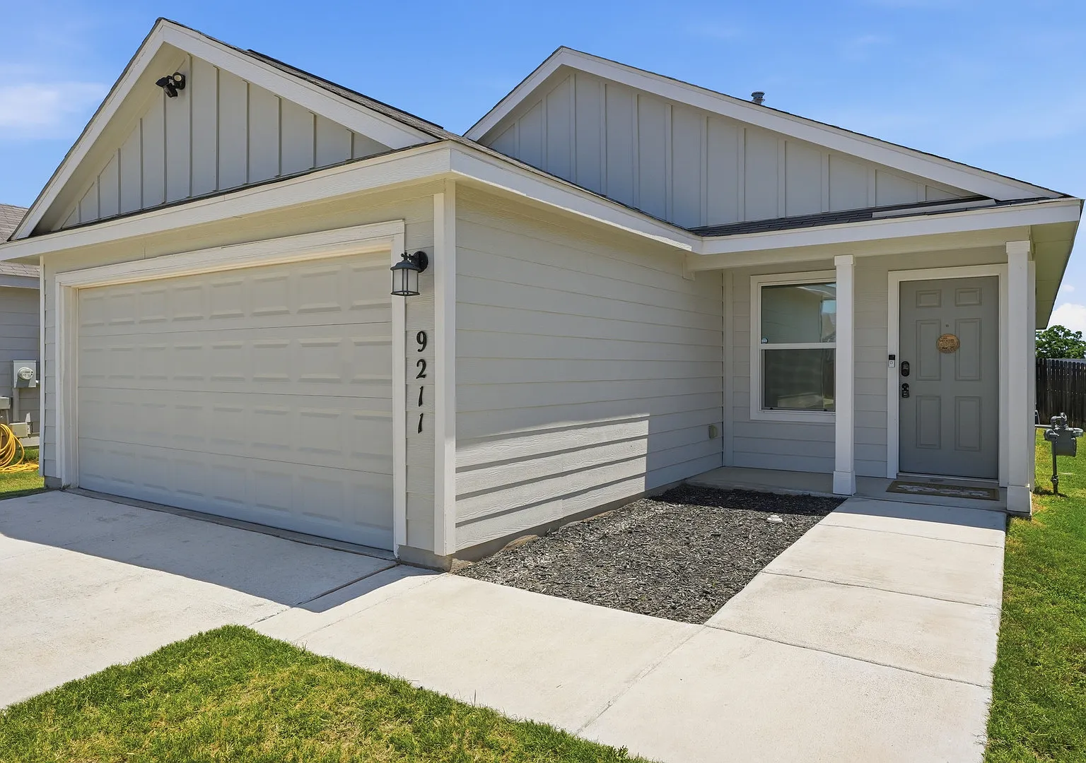 4 bed, 1627 sqft, $1,690 — Photo 1