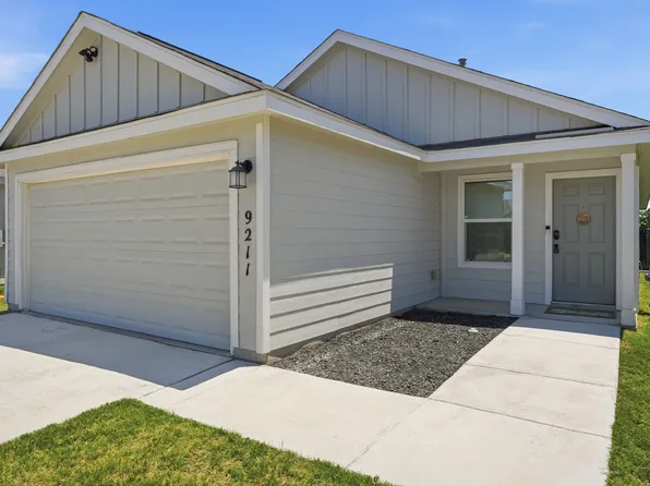 9211 Navarro Vis, Seguin, TX 78155