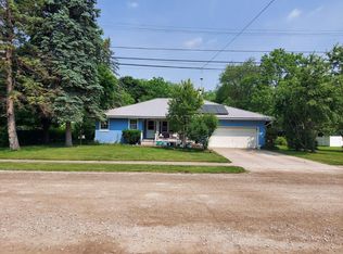 32538 Woodbrook Dr, Wayne, MI 48184