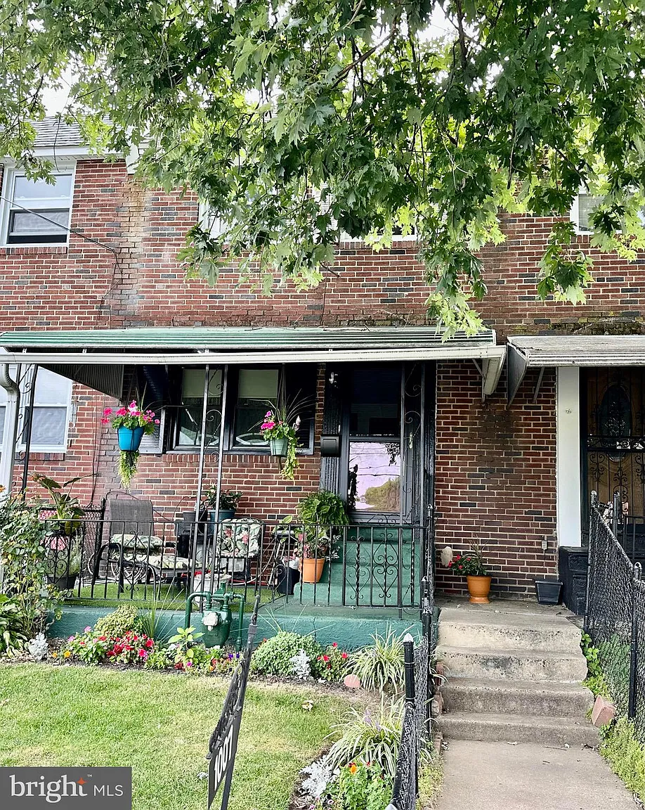 1007 Lincoln St photo 1